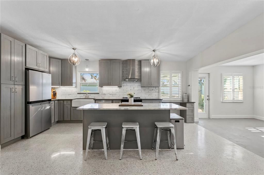 For Sale: $499,000 (3 beds, 2 baths, 1430 Square Feet)