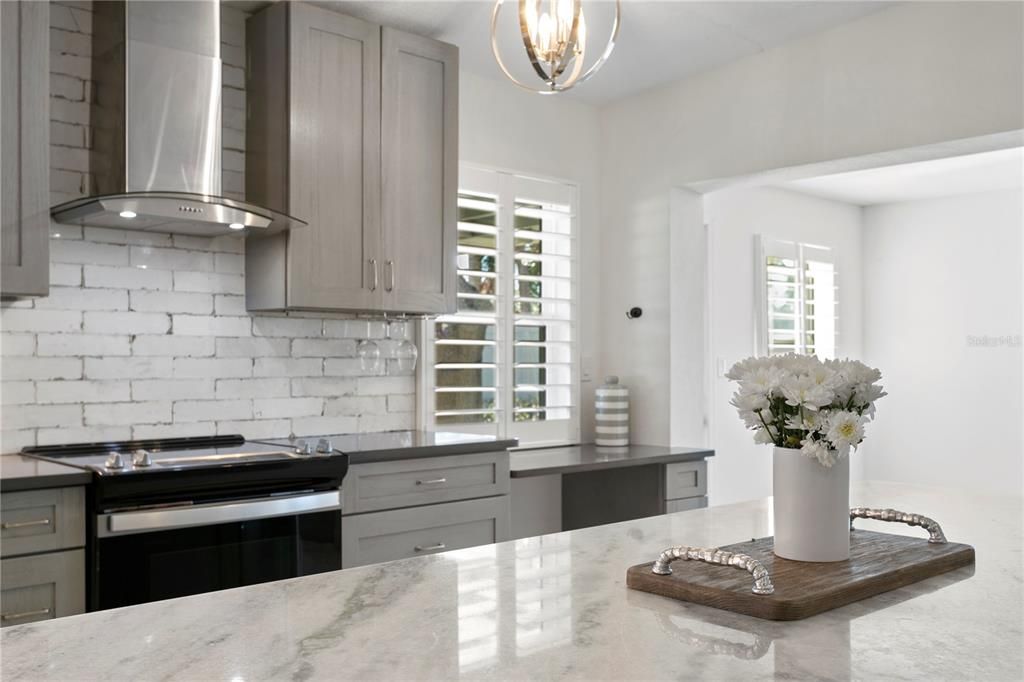 For Sale: $499,000 (3 beds, 2 baths, 1430 Square Feet)