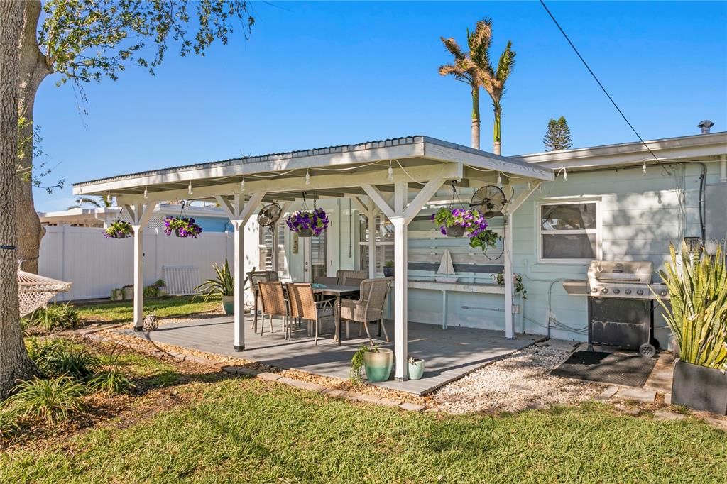 For Sale: $499,000 (3 beds, 2 baths, 1430 Square Feet)