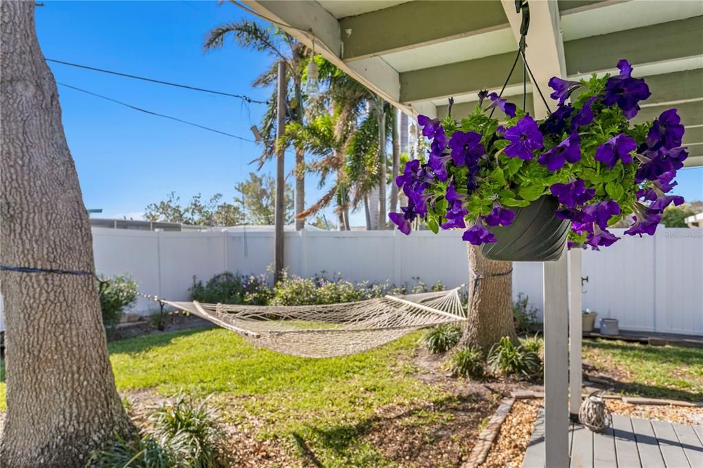 For Sale: $499,000 (3 beds, 2 baths, 1430 Square Feet)