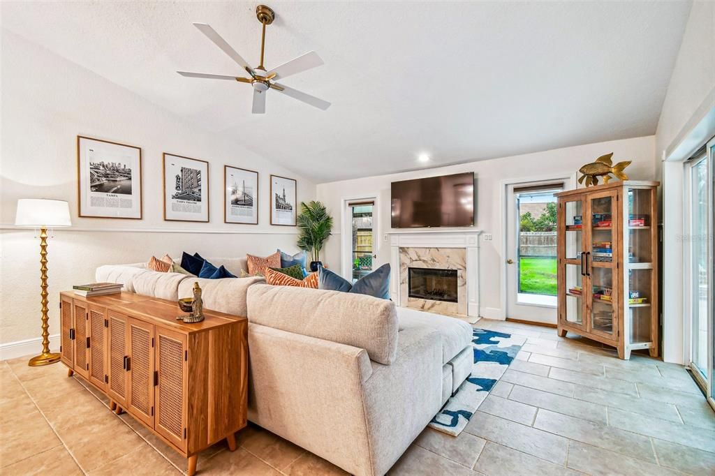 For Sale: $824,999 (6 beds, 3 baths, 2506 Square Feet)