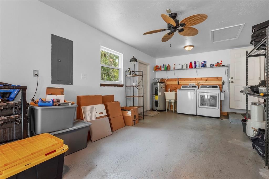 For Sale: $679,000 (3 beds, 2 baths, 1870 Square Feet)