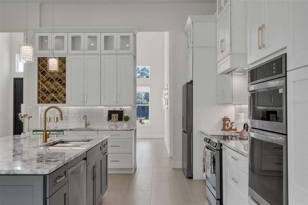 For Sale: $1,795,000 (5 beds, 4 baths, 4179 Square Feet)