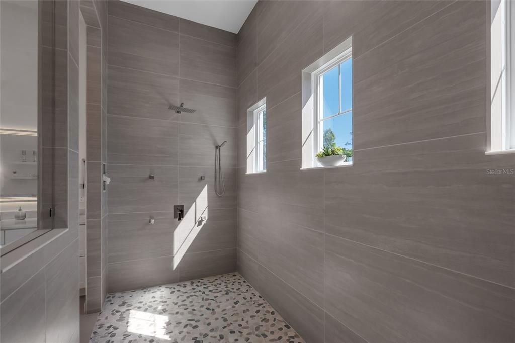 For Sale: $1,795,000 (5 beds, 4 baths, 4179 Square Feet)