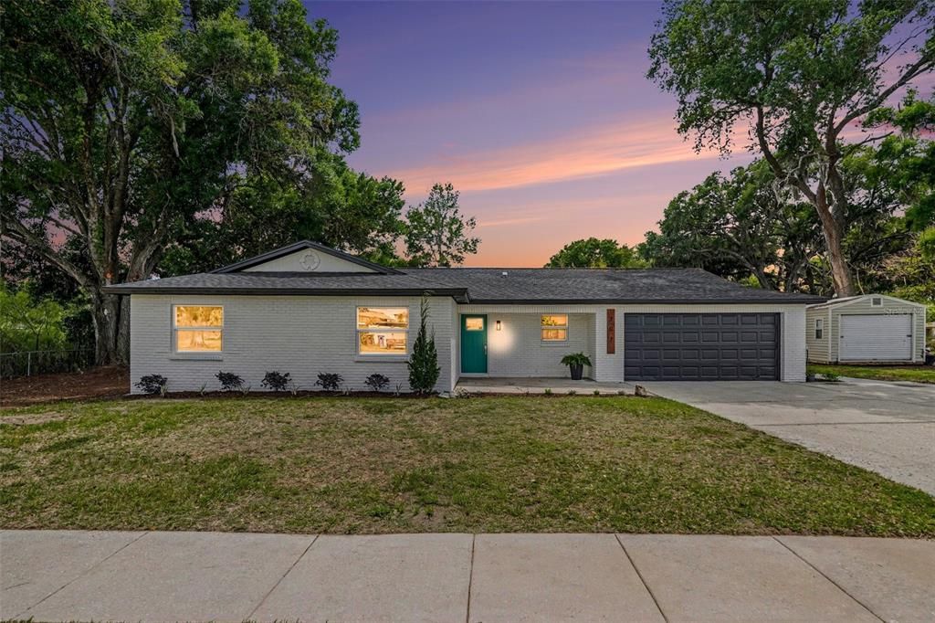 For Sale: $364,900 (3 beds, 2 baths, 1586 Square Feet)