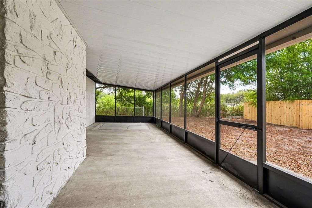 For Sale: $364,900 (3 beds, 2 baths, 1586 Square Feet)