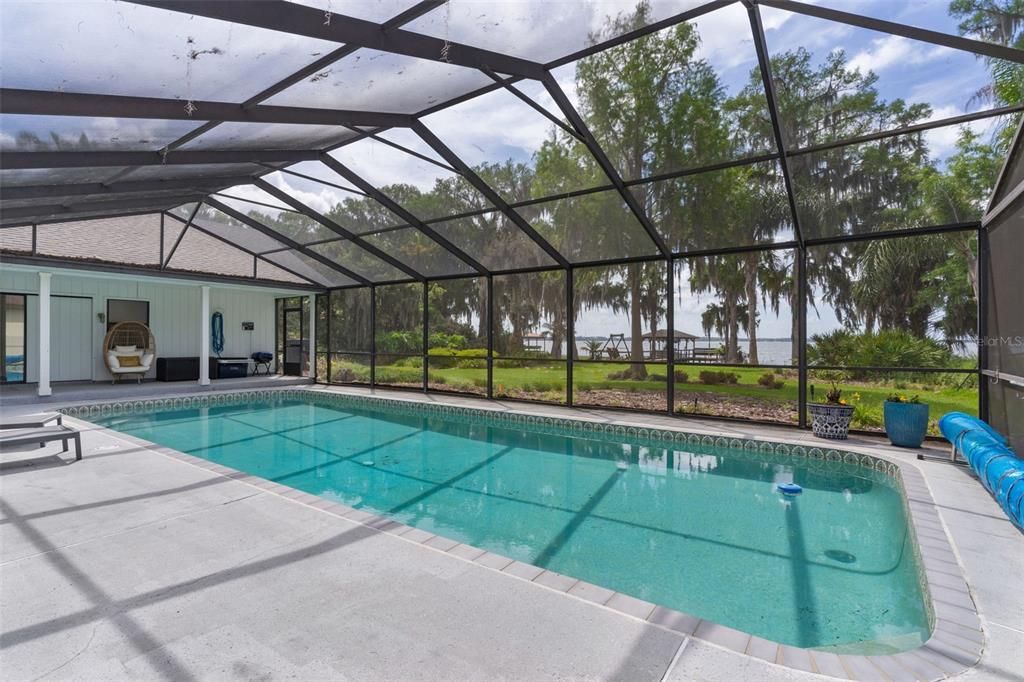 En Venta: $1,295,000 (3 camas, 3 baños, 2489 Pies cuadrados)