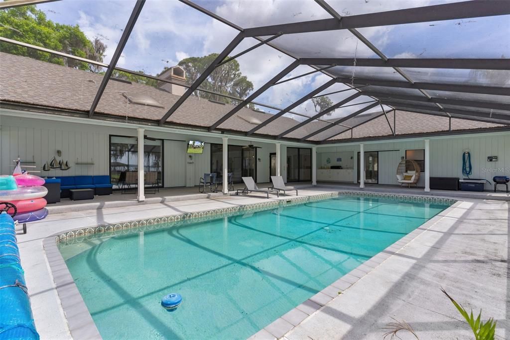 En Venta: $1,295,000 (3 camas, 3 baños, 2489 Pies cuadrados)