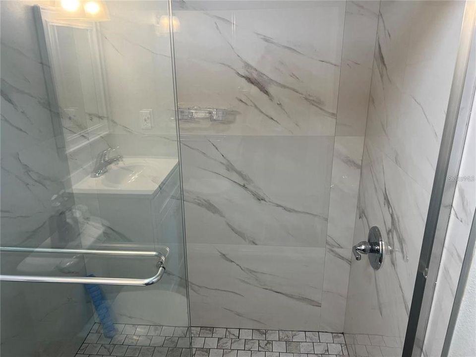 For Rent: $1,175 (0 beds, 1 baths, 336 Square Feet)