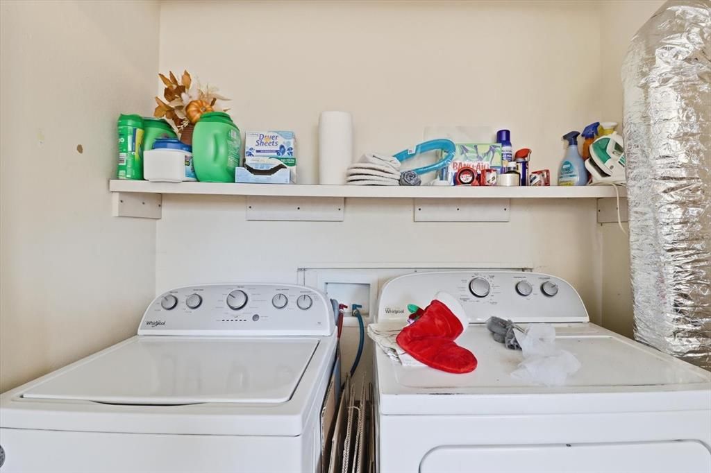 Active With Contract: $187,000 (3 beds, 2 baths, 1593 Square Feet)