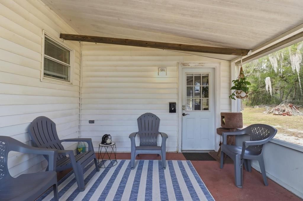 Active With Contract: $187,000 (3 beds, 2 baths, 1593 Square Feet)
