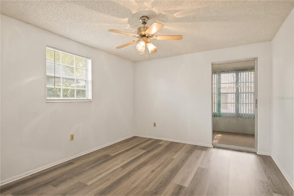 En Venta: $59,900 (2 camas, 2 baños, 888 Pies cuadrados)