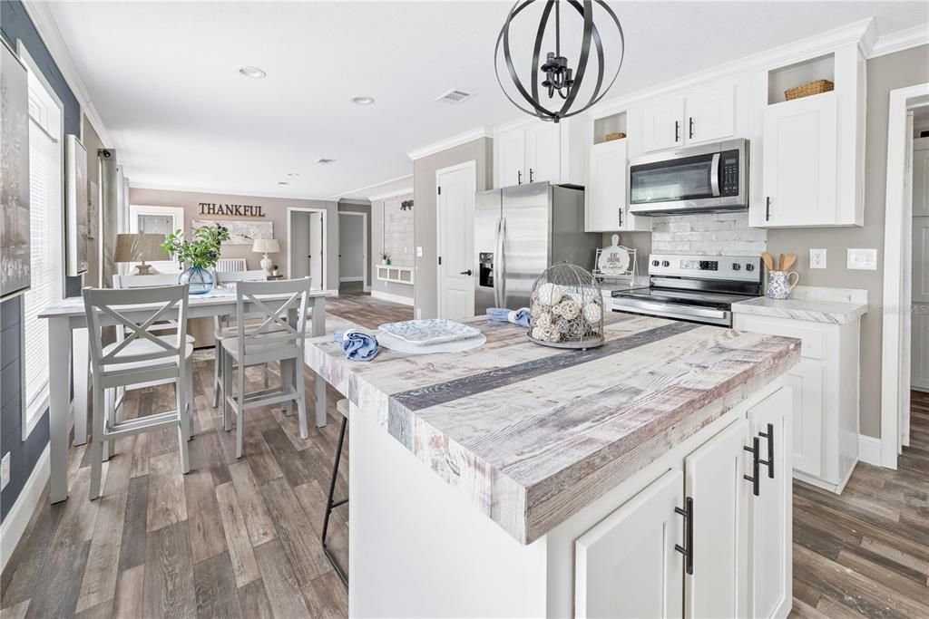 Activo con contrato: $229,500 (3 camas, 2 baños, 1260 Pies cuadrados)