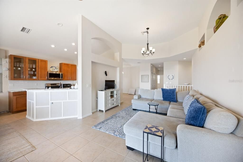 В аренду: $2,795 (3 спален, 2 ванн, 2041 Квадратных фут)