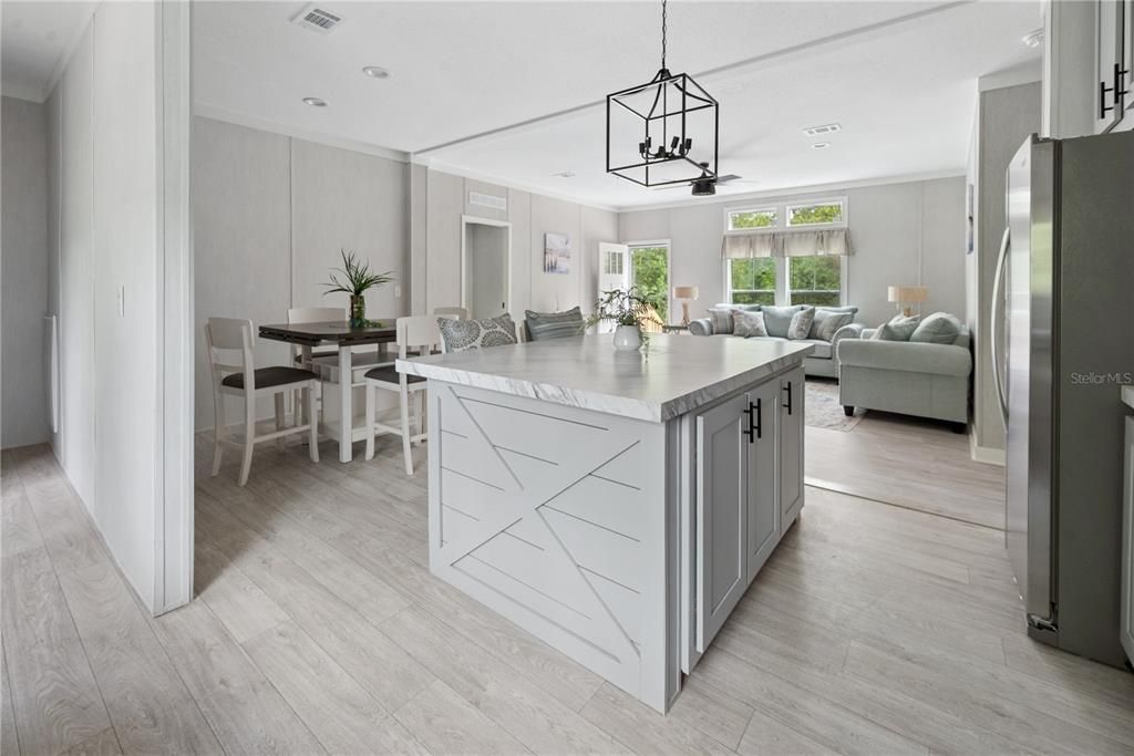 Active With Contract: $238,500 (4 beds, 2 baths, 1542 Square Feet)