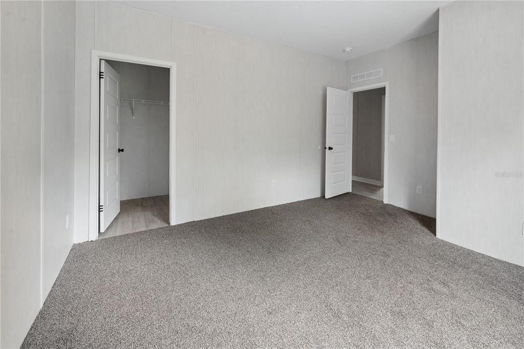 Active With Contract: $238,500 (4 beds, 2 baths, 1542 Square Feet)