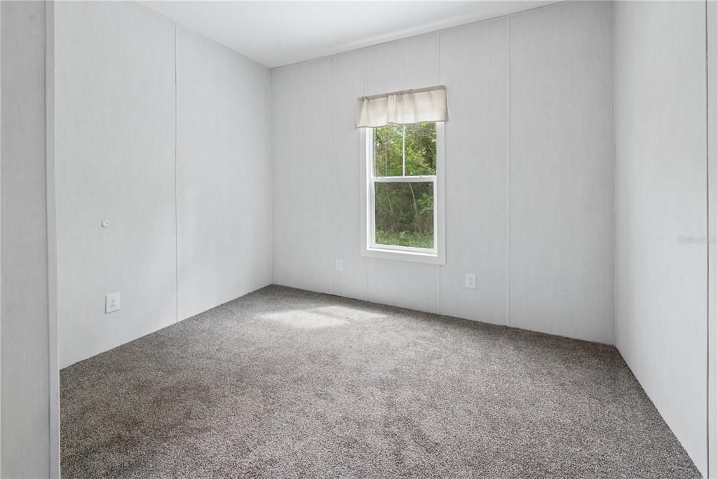 Active With Contract: $238,500 (4 beds, 2 baths, 1542 Square Feet)