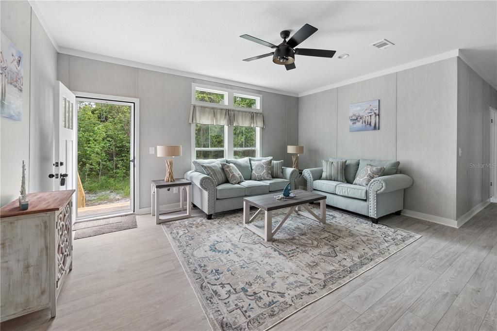 Active With Contract: $238,500 (4 beds, 2 baths, 1542 Square Feet)