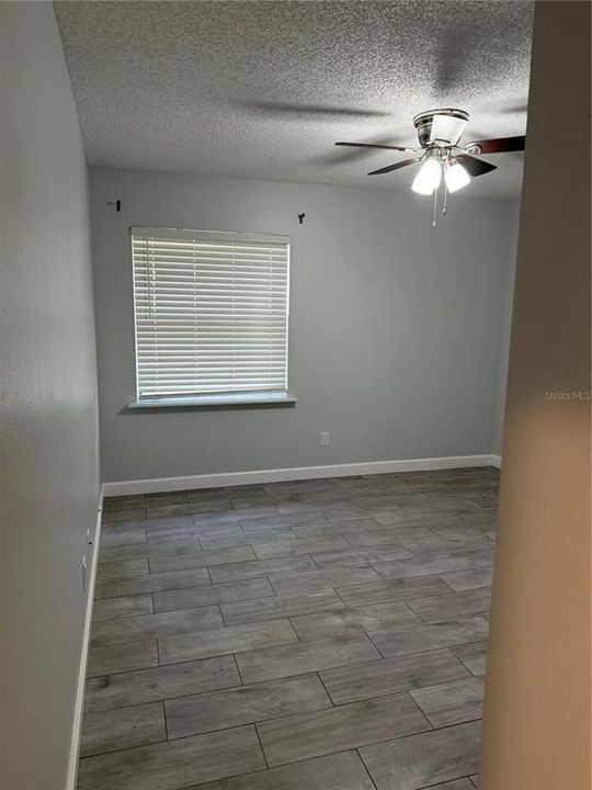 For Sale: $145,000 (2 beds, 2 baths, 902 Square Feet)