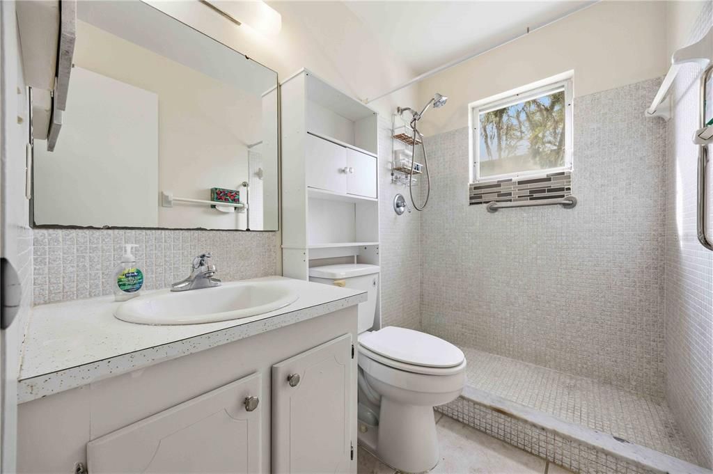 En Venta: $89,500 (2 camas, 2 baños, 1361 Pies cuadrados)
