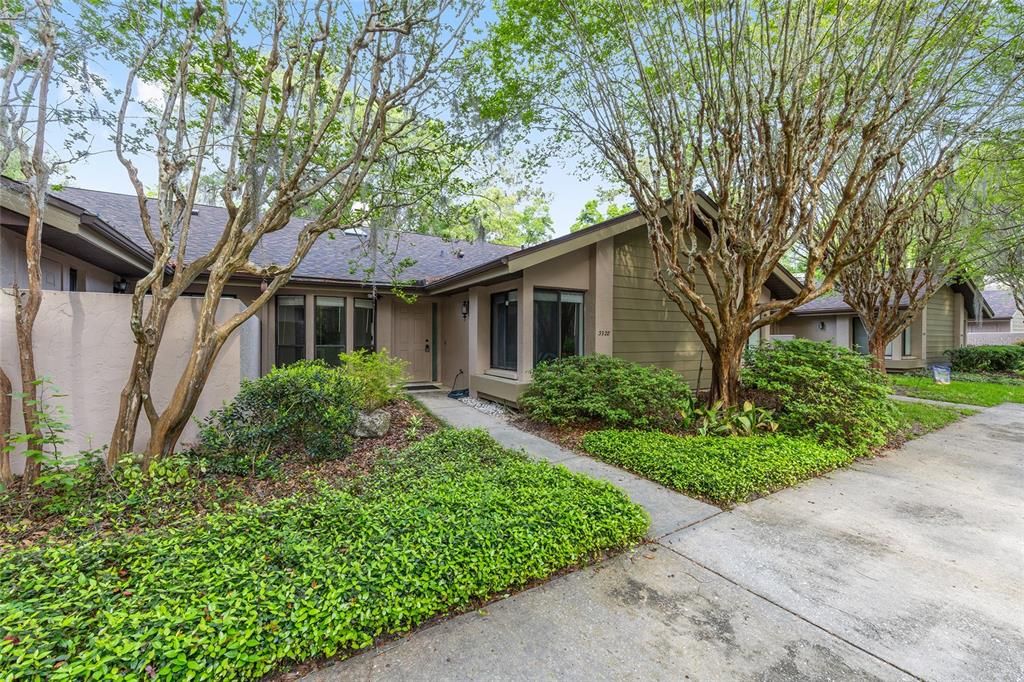 待售: $249,900 (2 贝兹, 2 浴室, 1045 平方英尺)