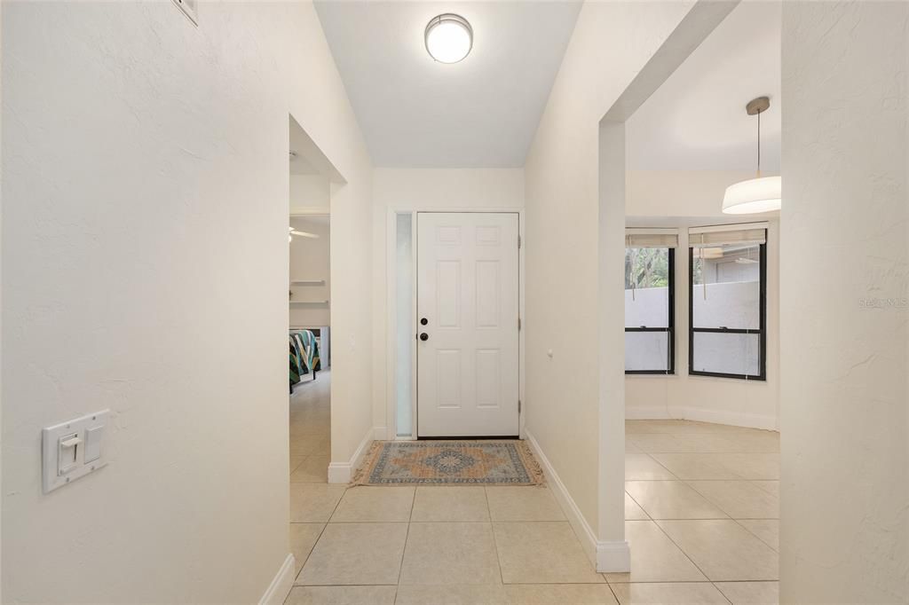 待售: $249,900 (2 贝兹, 2 浴室, 1045 平方英尺)