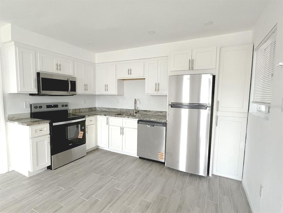 В аренду: $1,550 (1 спален, 1 ванн, 500 Квадратных фут)