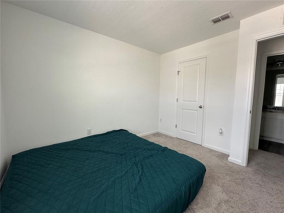 For Sale: $253,000 (3 beds, 2 baths, 1471 Square Feet)