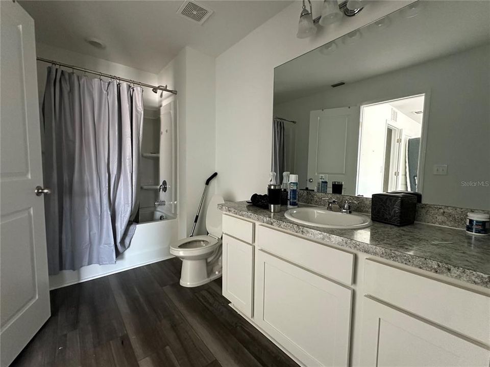 For Sale: $253,000 (3 beds, 2 baths, 1471 Square Feet)