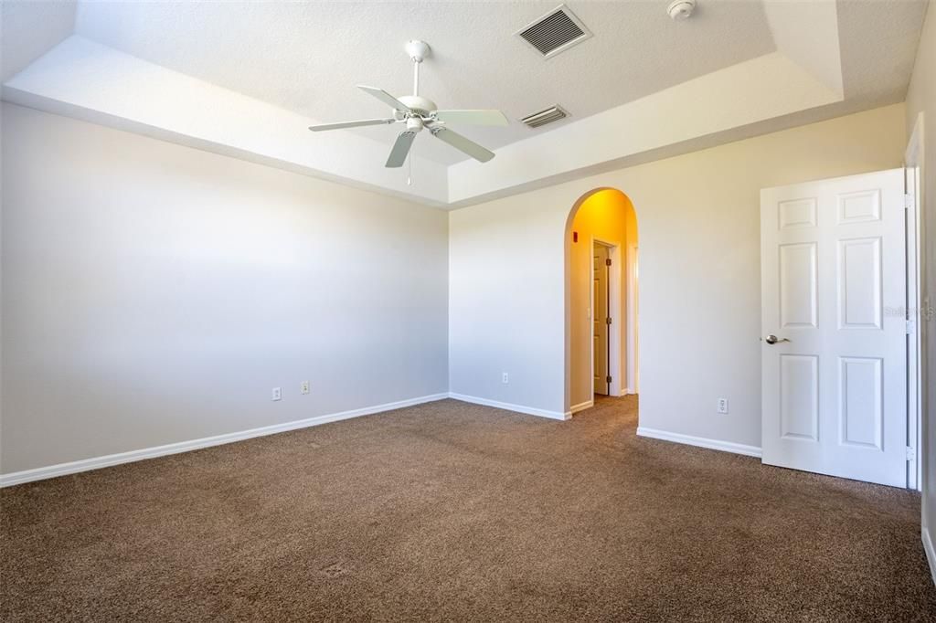For Sale: $274,000 (2 beds, 2 baths, 1408 Square Feet)