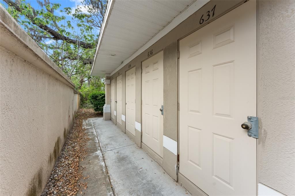Activo con contrato: $1,890 (3 camas, 2 baños, 1408 Pies cuadrados)