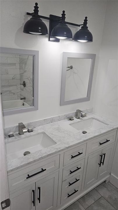 For Sale: $198,000 (2 beds, 2 baths, 1184 Square Feet)