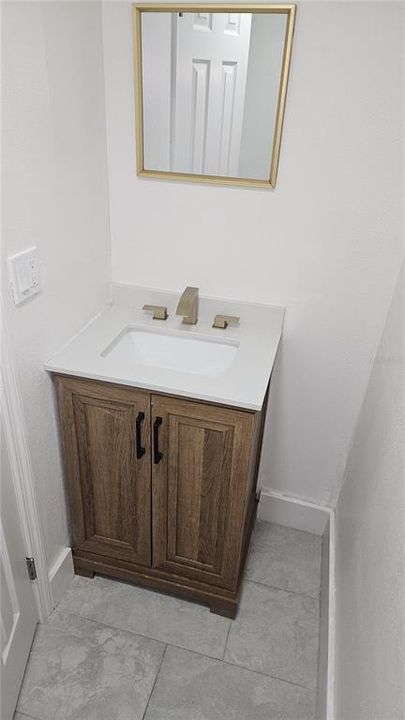 For Sale: $198,000 (2 beds, 2 baths, 1184 Square Feet)