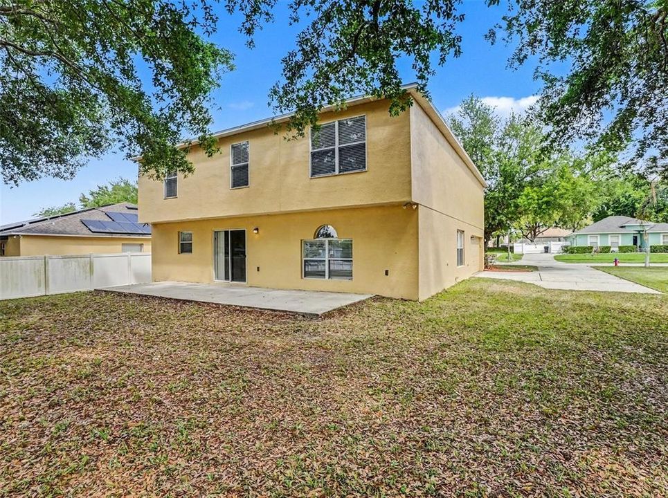 Active With Contract: $419,900 (4 beds, 2 baths, 2578 Square Feet)