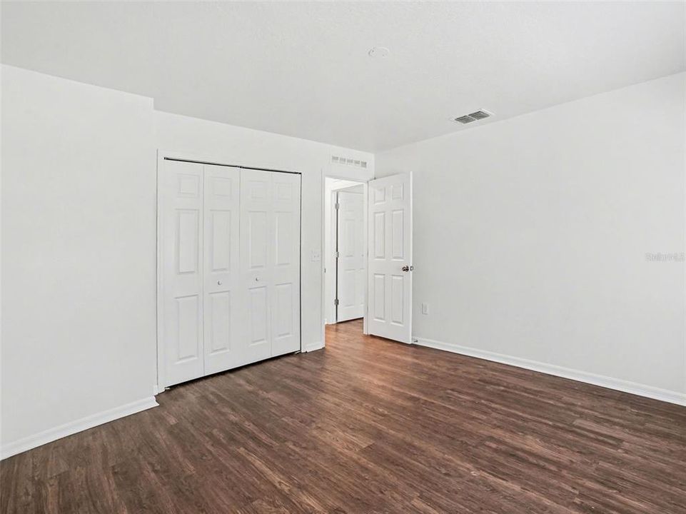 Active With Contract: $419,900 (4 beds, 2 baths, 2578 Square Feet)
