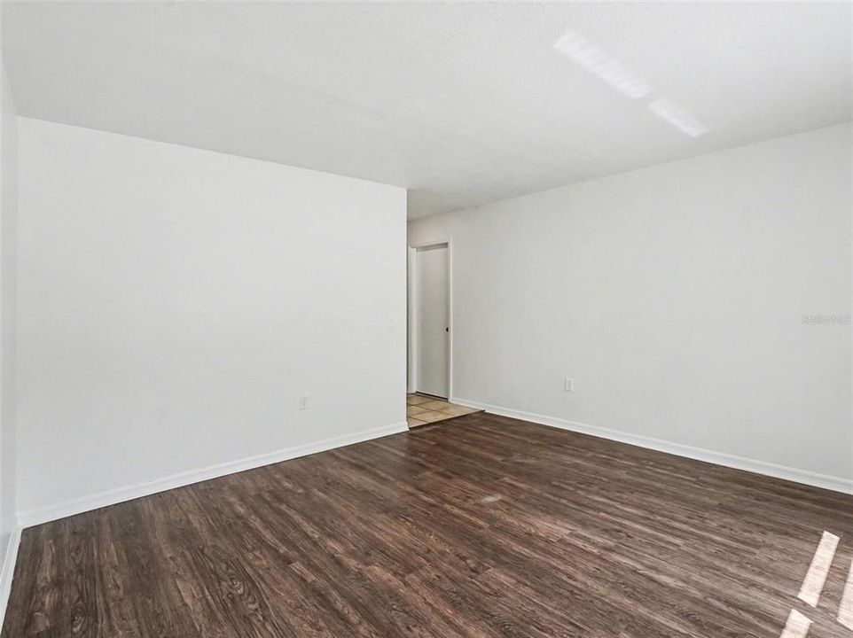 Active With Contract: $419,900 (4 beds, 2 baths, 2578 Square Feet)