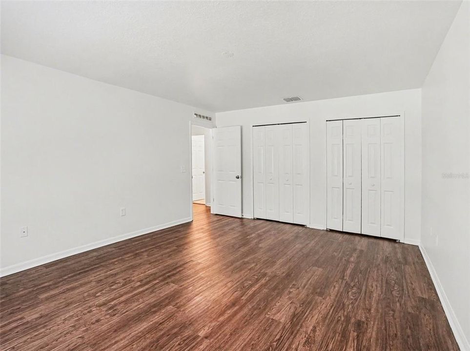 Active With Contract: $419,900 (4 beds, 2 baths, 2578 Square Feet)