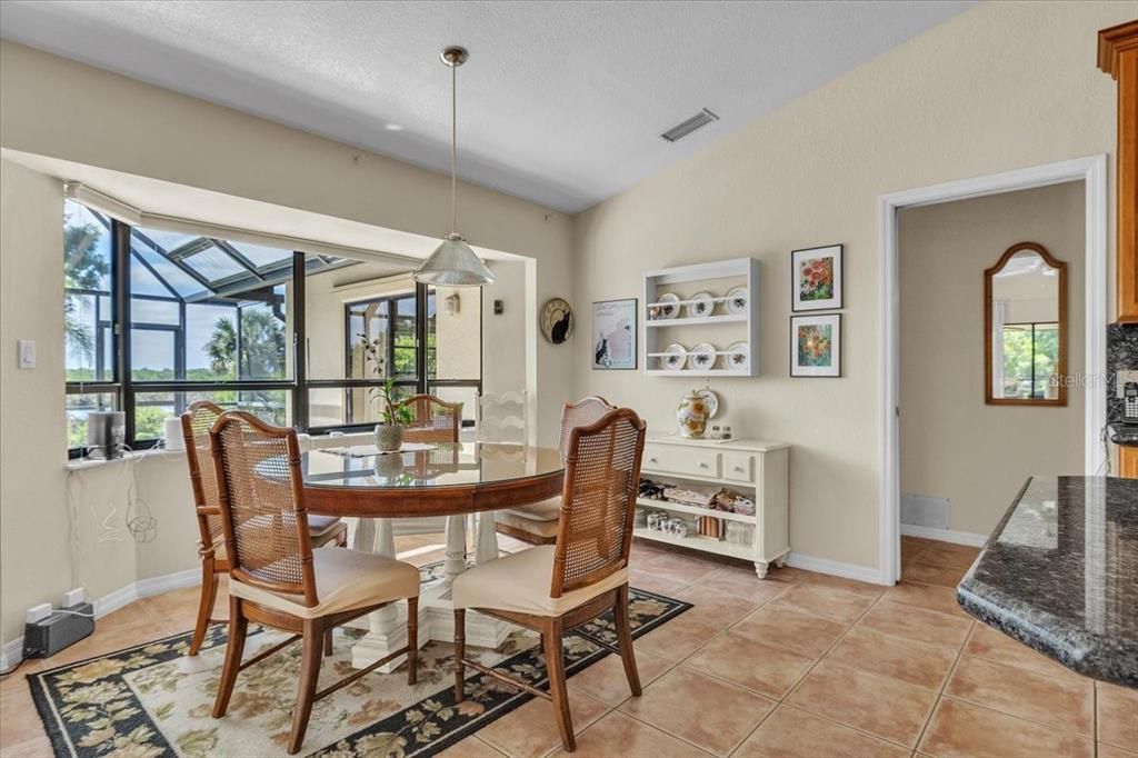 En Venta: $549,000 (3 camas, 2 baños, 2266 Pies cuadrados)