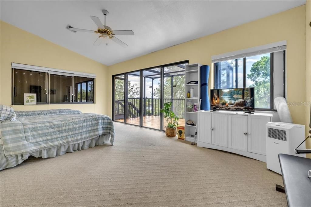 En Venta: $549,000 (3 camas, 2 baños, 2266 Pies cuadrados)
