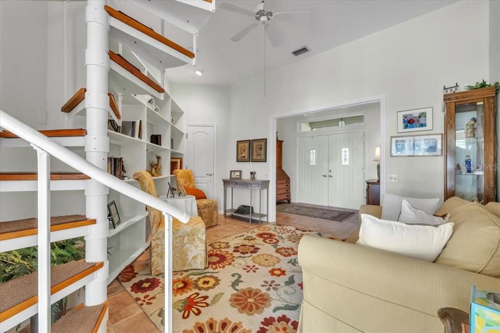 En Venta: $549,000 (3 camas, 2 baños, 2266 Pies cuadrados)