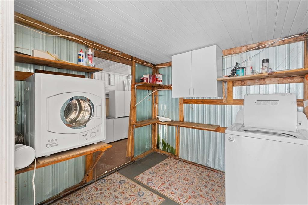 На продажу: $139,000 (2 спален, 1 ванн, 862 Квадратных фут)