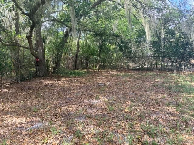 For Sale: $74,900 (2 beds, 1 baths, 672 Square Feet)