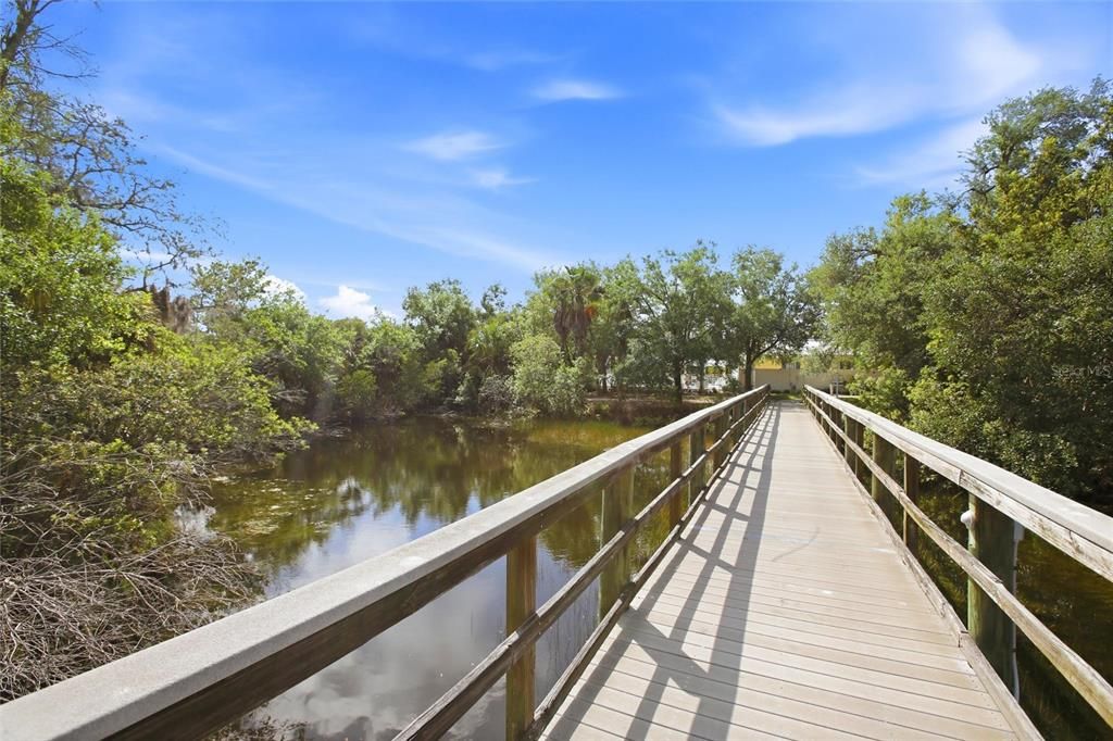 Active With Contract: $235,000 (2 beds, 2 baths, 1496 Square Feet)