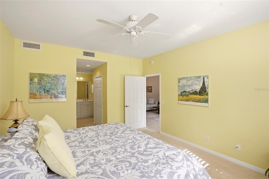 Active With Contract: $235,000 (2 beds, 2 baths, 1496 Square Feet)