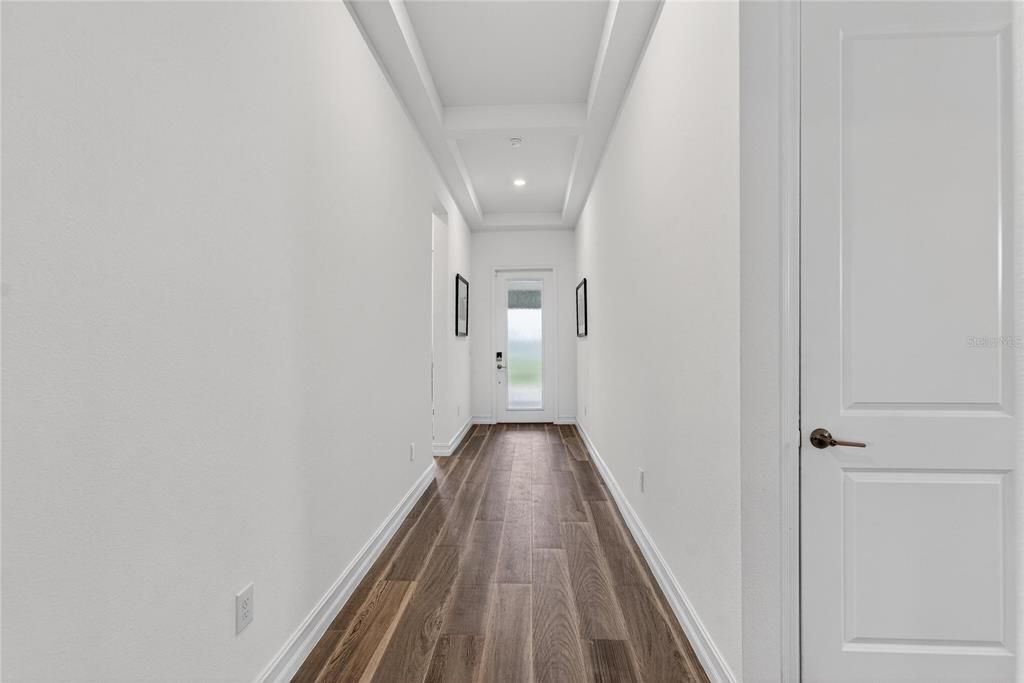 For Sale: $499,900 (3 beds, 2 baths, 1985 Square Feet)