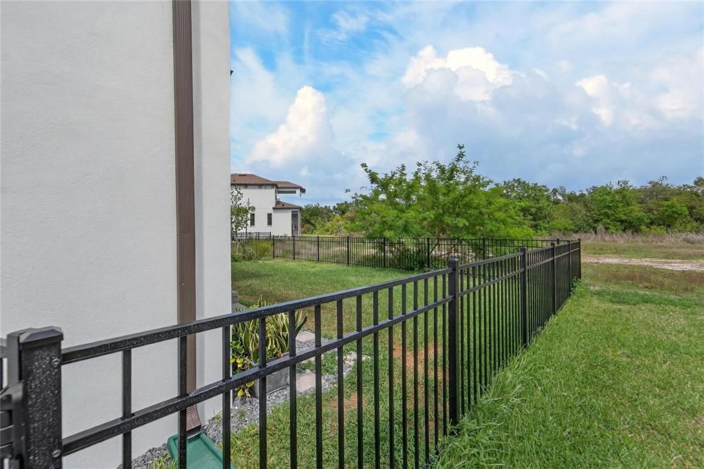 For Sale: $499,900 (3 beds, 2 baths, 1985 Square Feet)