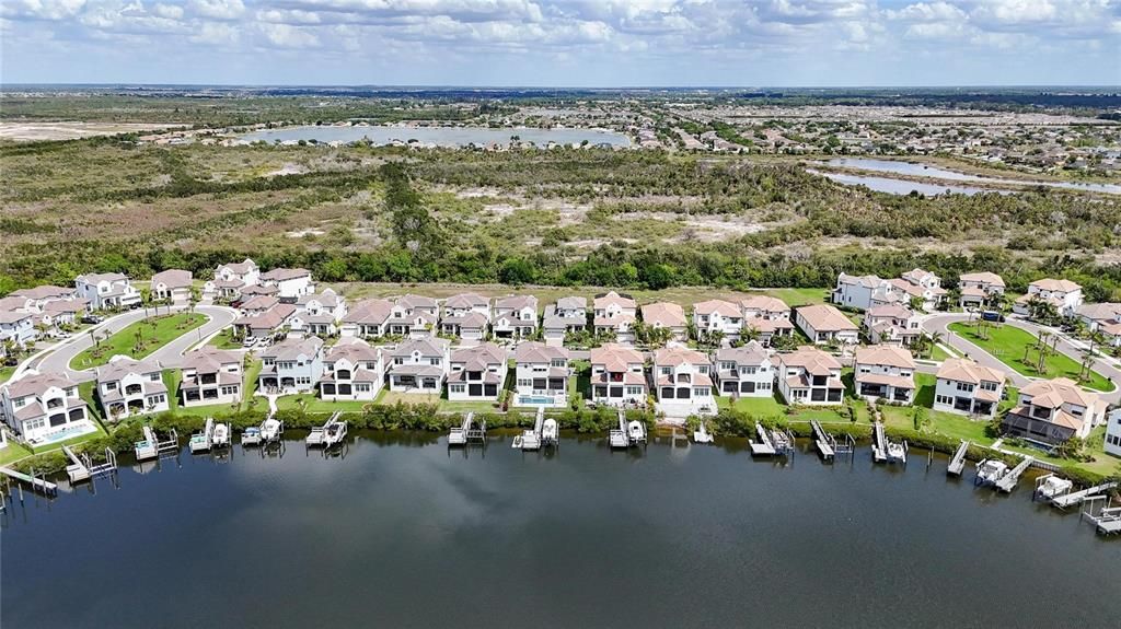 For Sale: $499,900 (3 beds, 2 baths, 1985 Square Feet)
