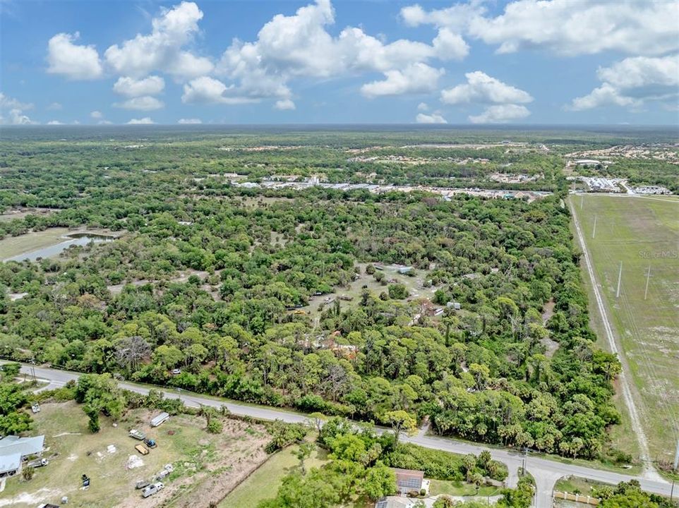 En Venta: $4,600,000 (20.30 acres)