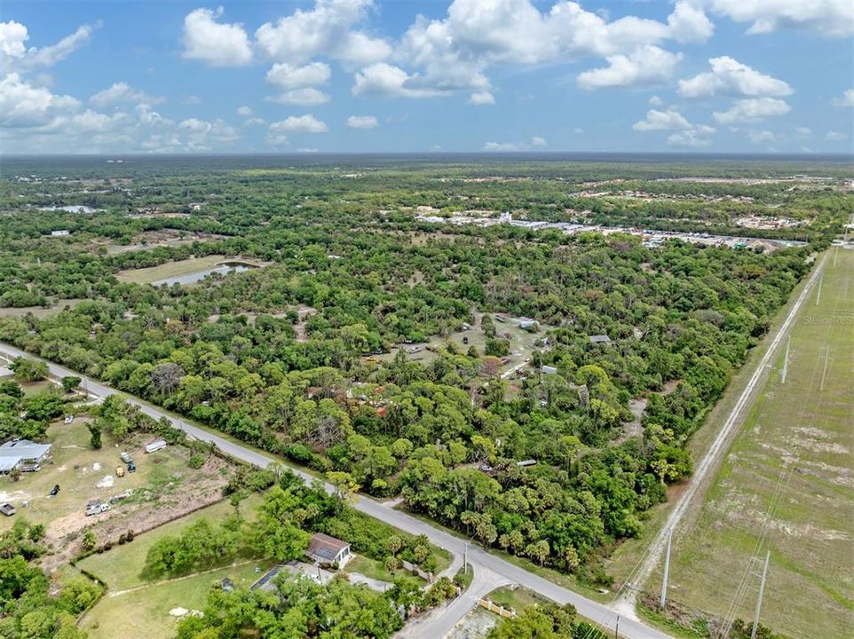 En Venta: $4,600,000 (20.30 acres)