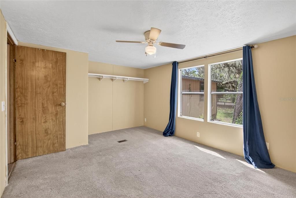 En Venta: $249,990 (3 camas, 2 baños, 1776 Pies cuadrados)